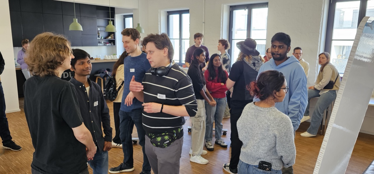 Networking beim AI Vibe Hackathon